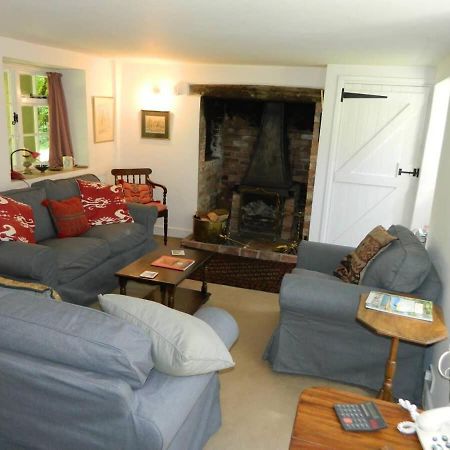 River Cottage A Country Retreat In Wooded Gardens East Stoke  외부 사진