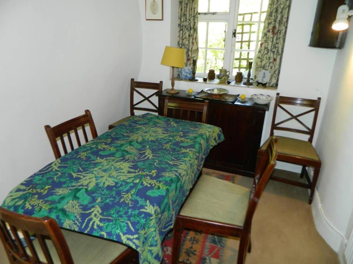 River Cottage A Country Retreat In Wooded Gardens East Stoke  외부 사진
