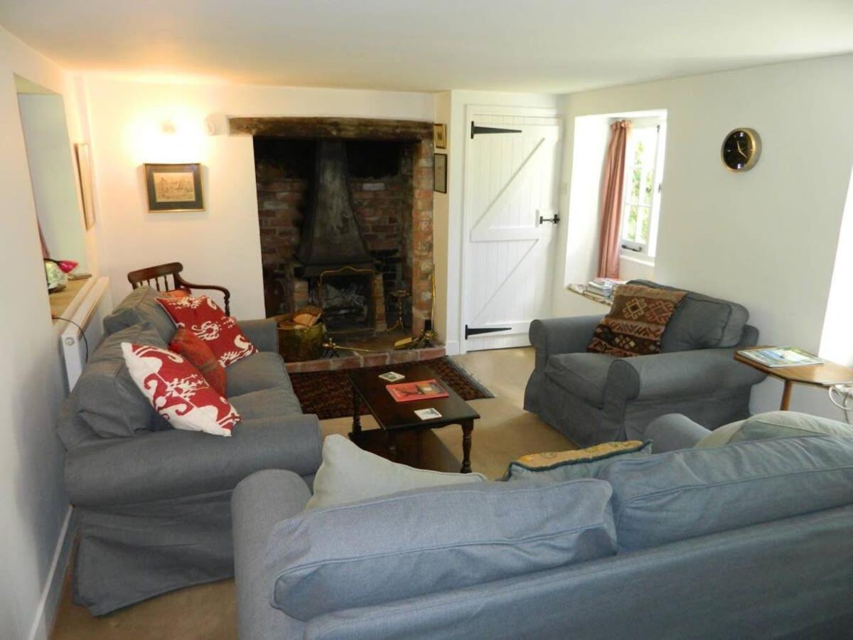 River Cottage A Country Retreat In Wooded Gardens East Stoke  외부 사진