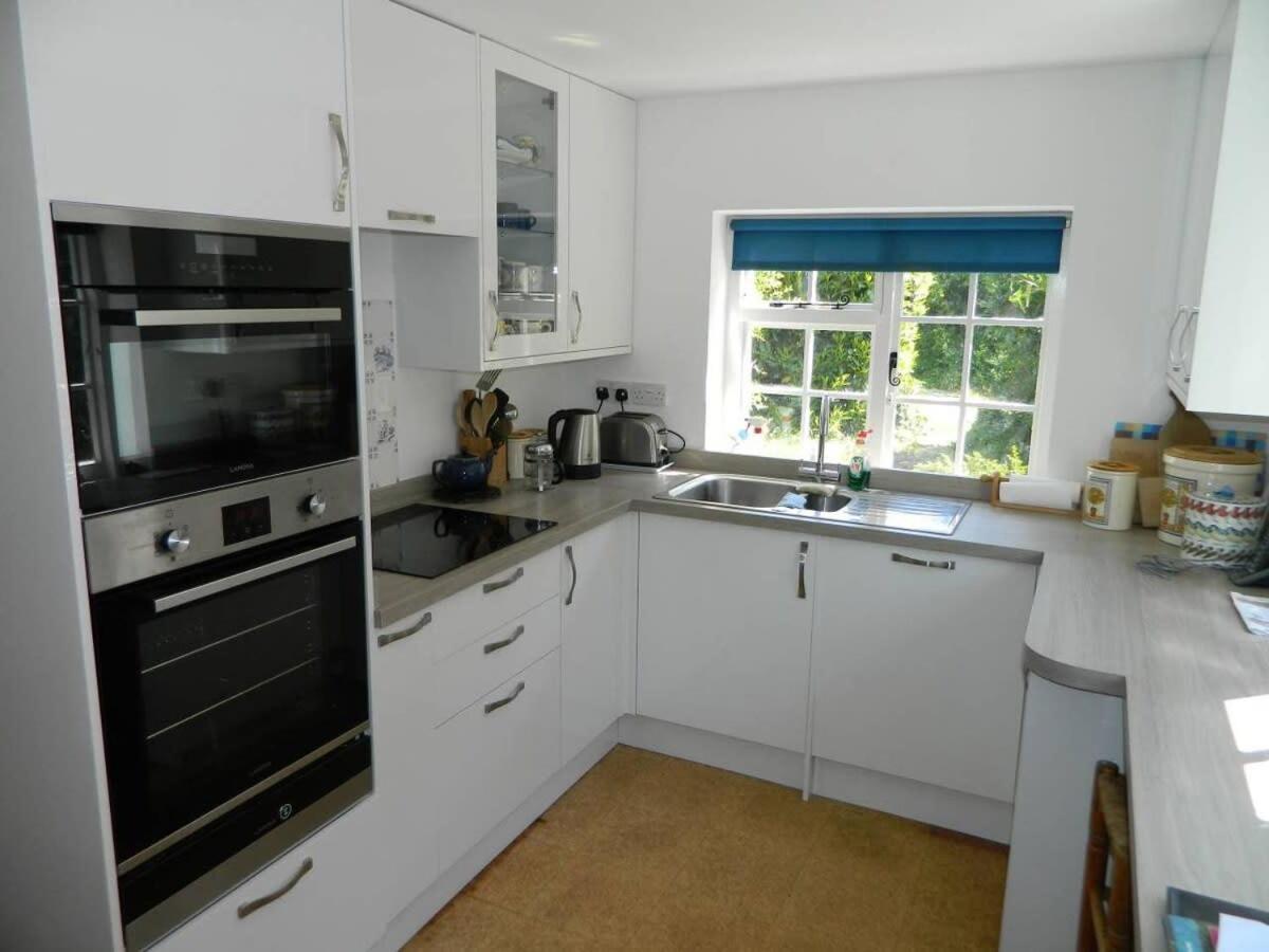 River Cottage A Country Retreat In Wooded Gardens East Stoke  외부 사진